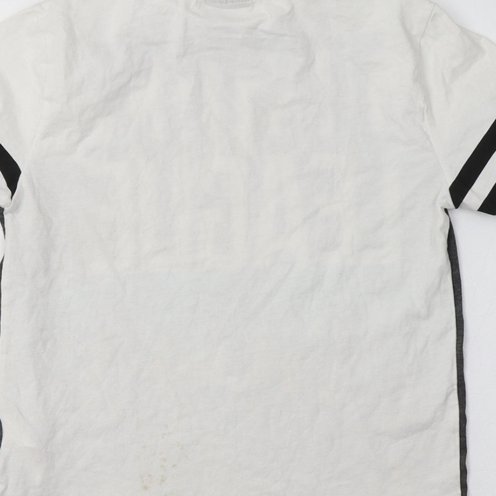 F&F Boys White Striped Polyester Basic T-Shirt Size 5-6 Years Crew Neck  - Justice League