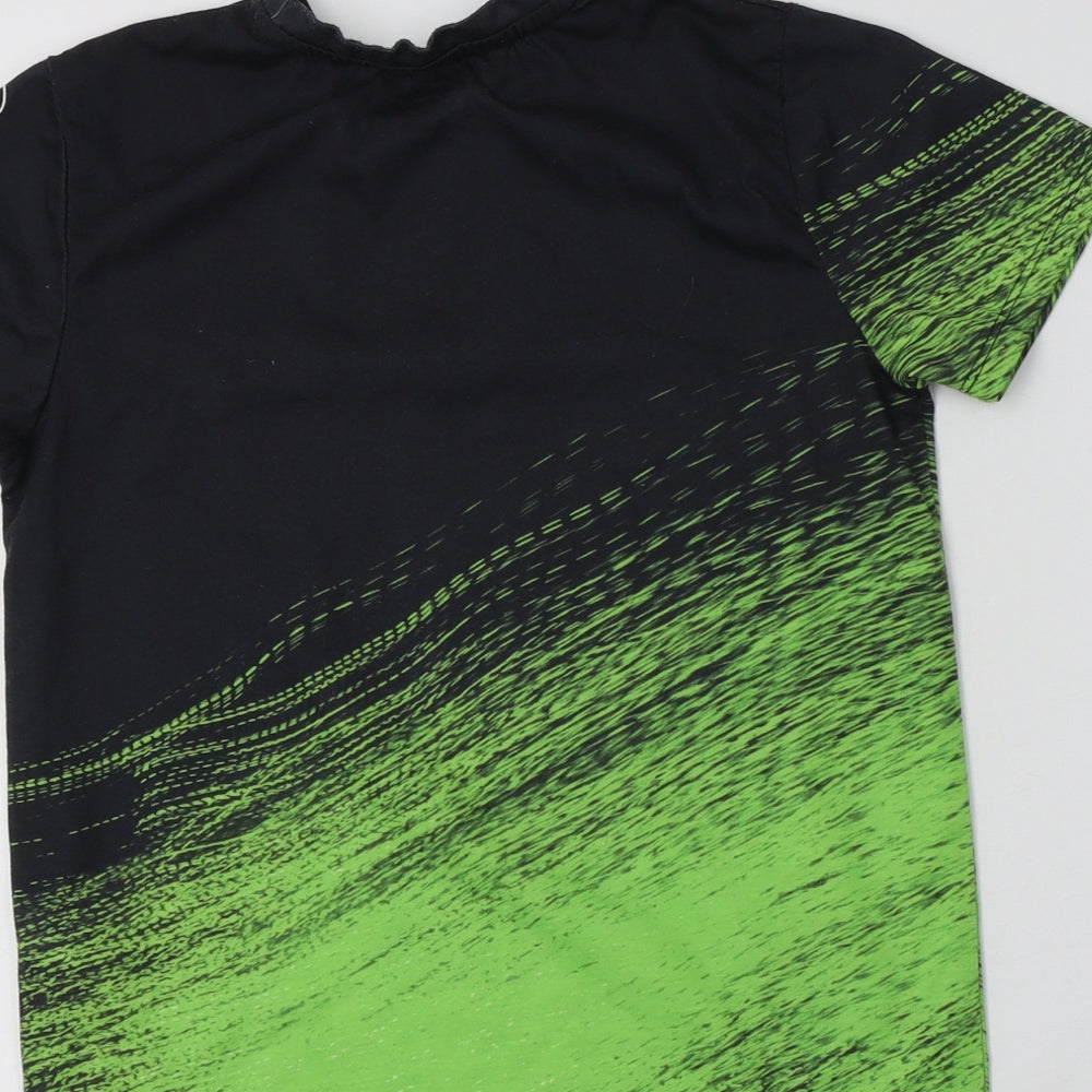 Primark Boys Black Geometric Polyester Basic T-Shirt Size 9-10 Years Crew Neck  - Xbox