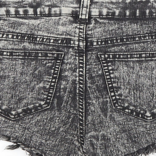 H&M Womens Grey  Cotton Cut-Off Shorts Size 6 L8 in Regular
