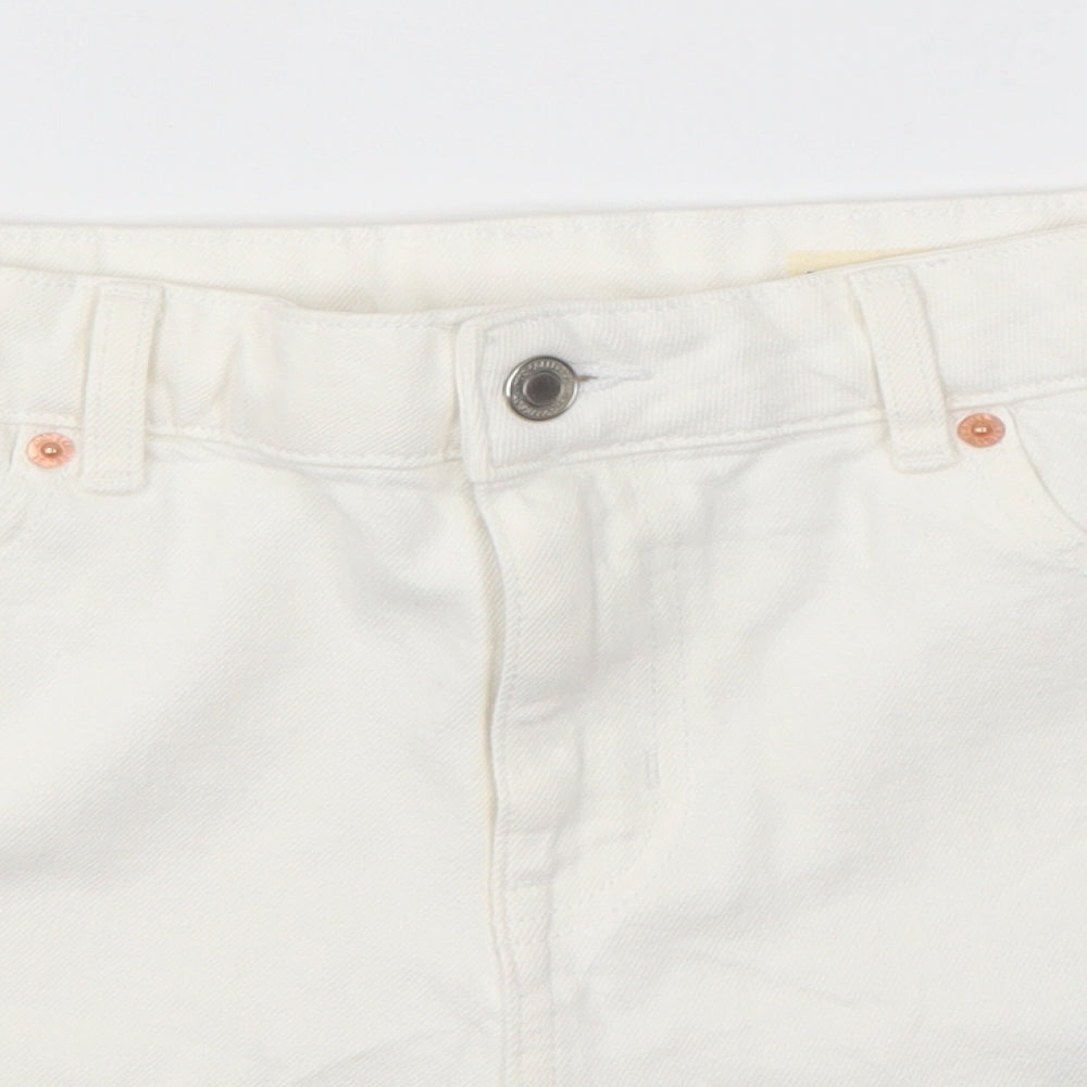 M&S Womens White  Cotton Boyfriend Shorts Size 10  Regular