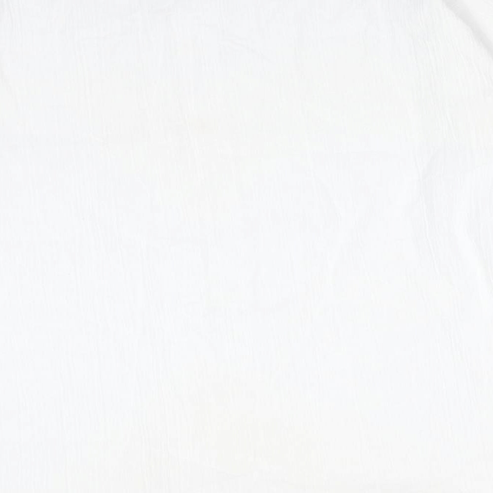 Preworn Mens White    Button-Up Size L Round Neck