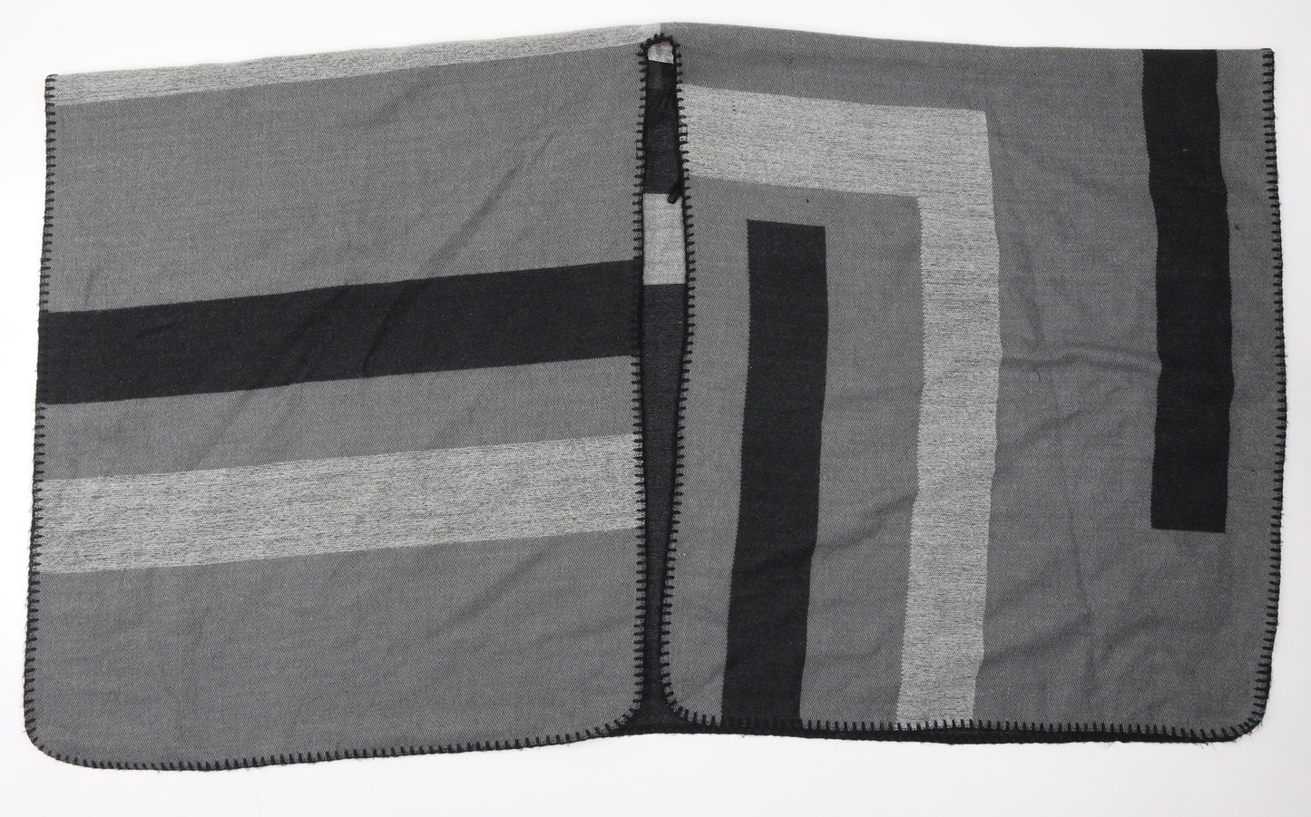 Miss Selfridge Womens Grey  Acrylic  Shawl/Wrap