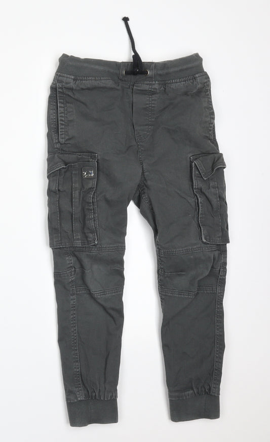 Front view of H&M boys’ grey cotton cargo trousers, size 9, months regular