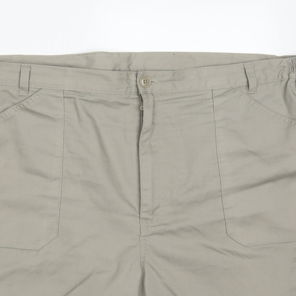 Preworn Mens Green  Cotton Cargo Shorts Size 44 L9 in Regular