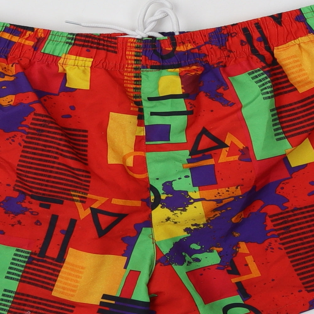 Umbro Mens Multicoloured Geometric Polyester Bermuda Shorts Size S L6 in Regular