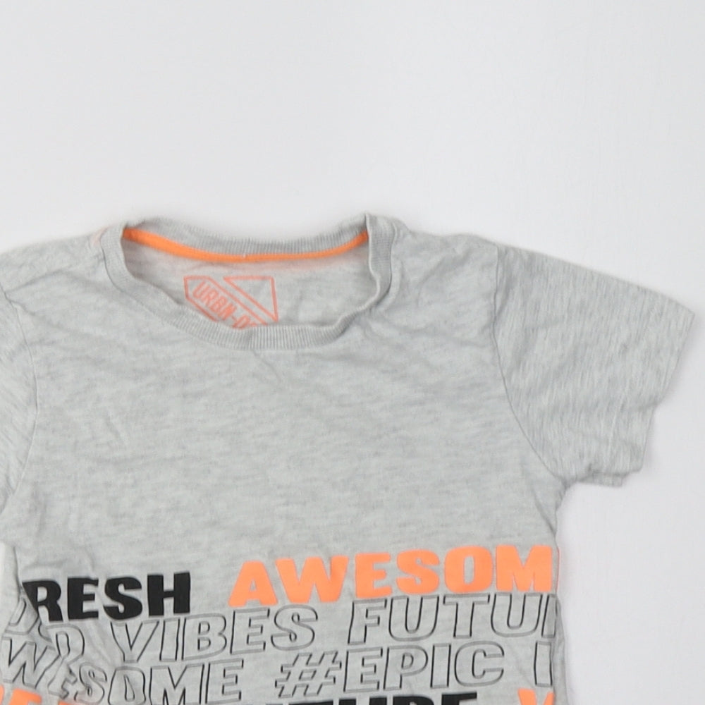 Matalan Boys Grey  Cotton Basic T-Shirt Size 5 Years Crew Neck