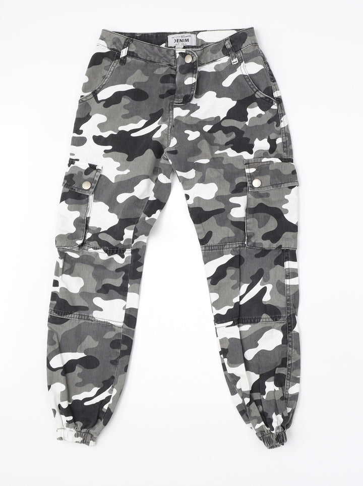 New Look Girls Grey Camouflage Cotton Skinny Jeans Size 9 Months  Regular