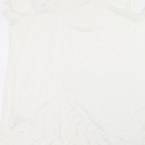 capsule  Womens White  Viscose Basic T-Shirt Size 18 Round Neck