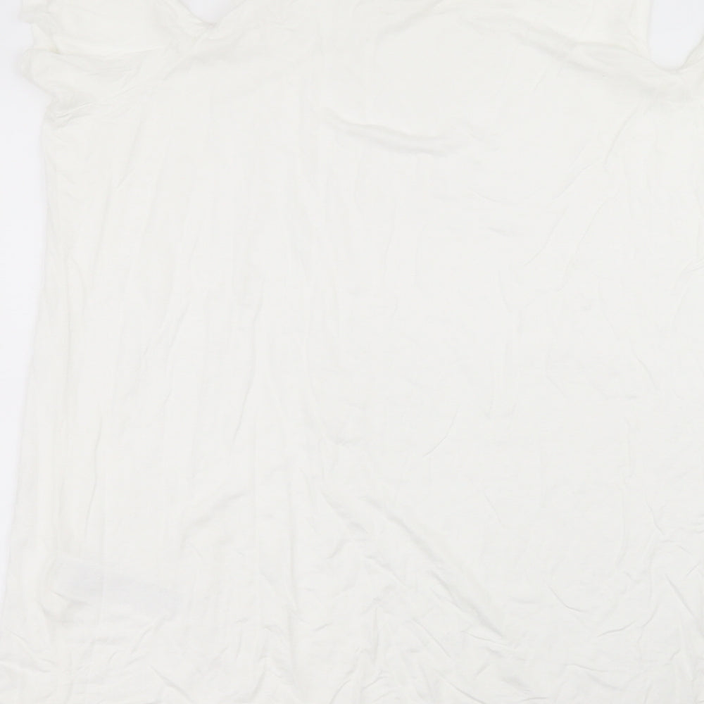 capsule  Womens White  Viscose Basic T-Shirt Size 18 Round Neck