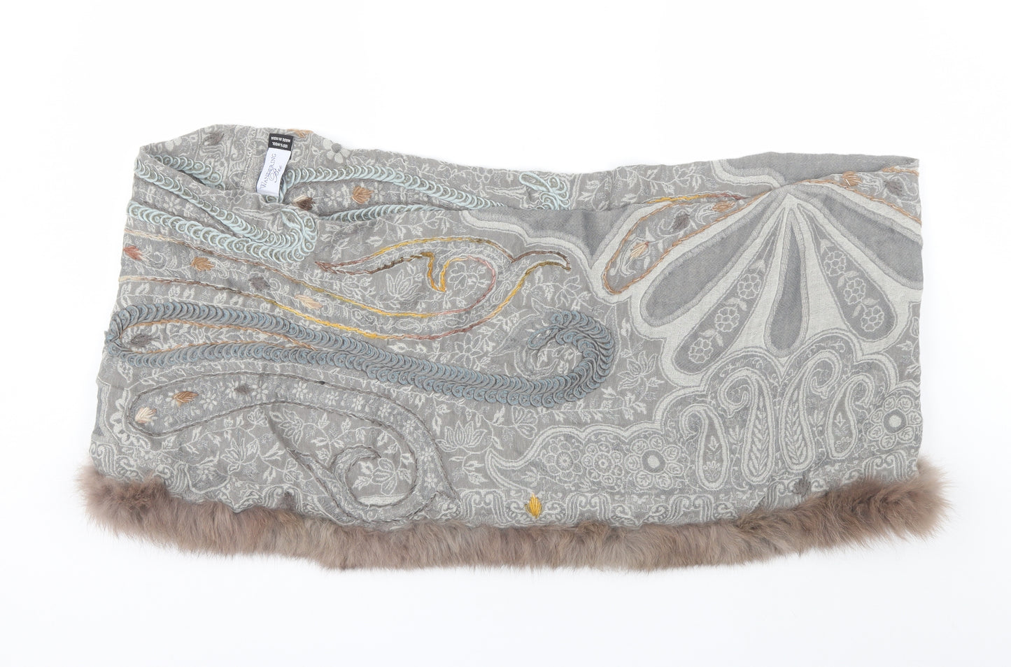 Wandering Bee Unisex Grey Paisley Wool  Scarf