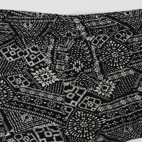 Primark Womens Black Geometric Viscose Bermuda Shorts Size 6 L3.5 in Regular