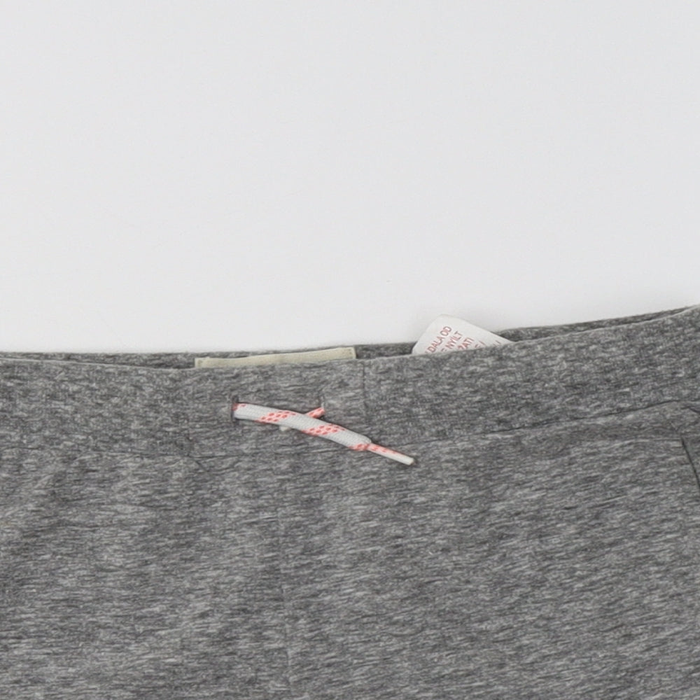 Conver Girls Grey  Cotton Sweat Shorts Size 9-10 Years  Regular