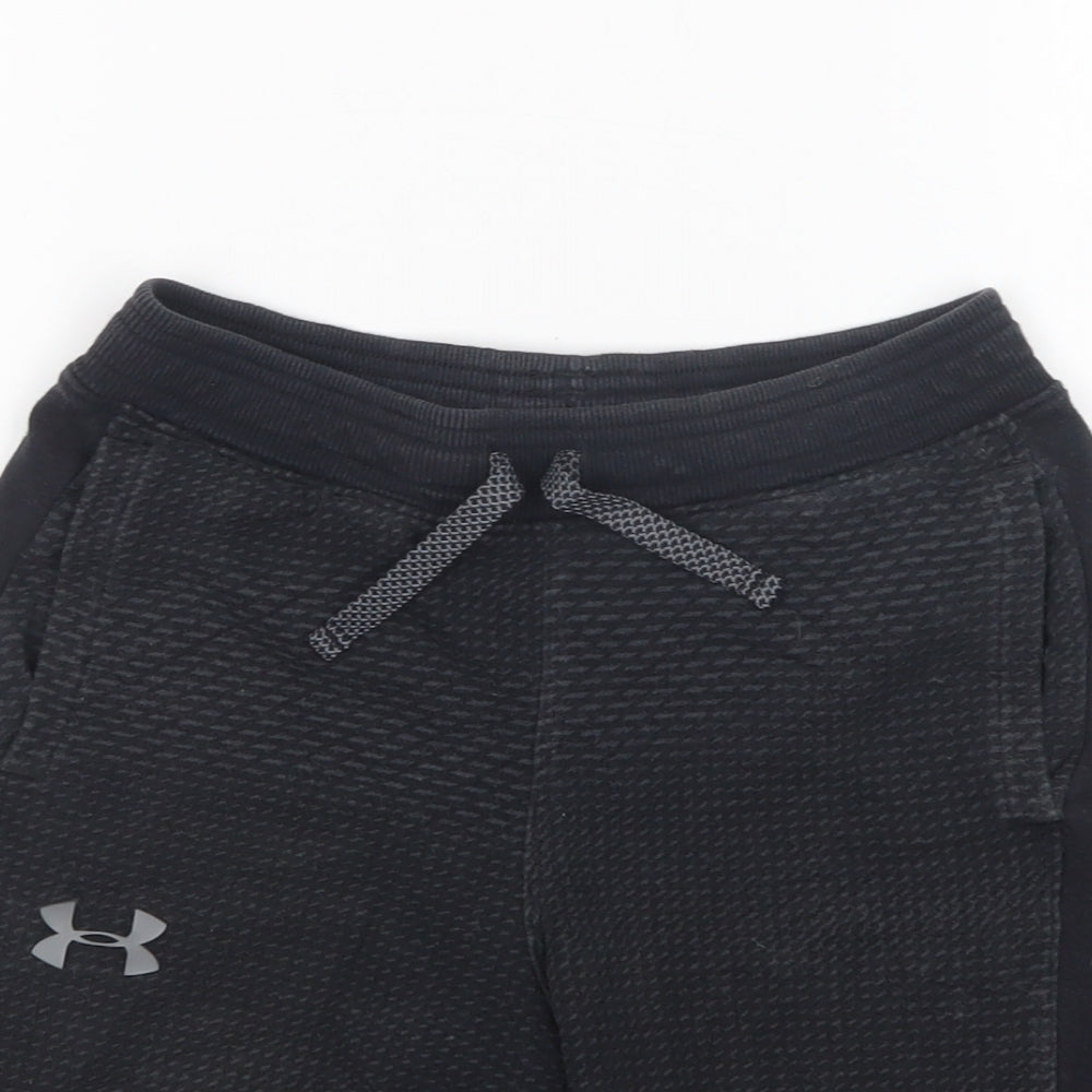 Under armour Boys Black  Cotton Sweat Shorts Size M  Regular
