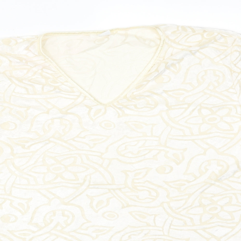 Preworn Womens Ivory Geometric Viscose Basic T-Shirt Size 22 V-Neck