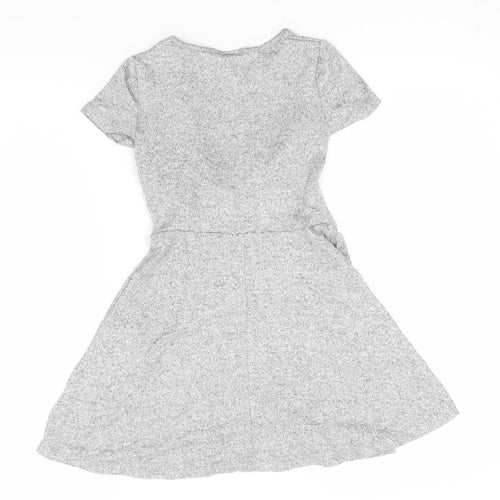 Preworn Girls Silver   A-Line    Round Neck