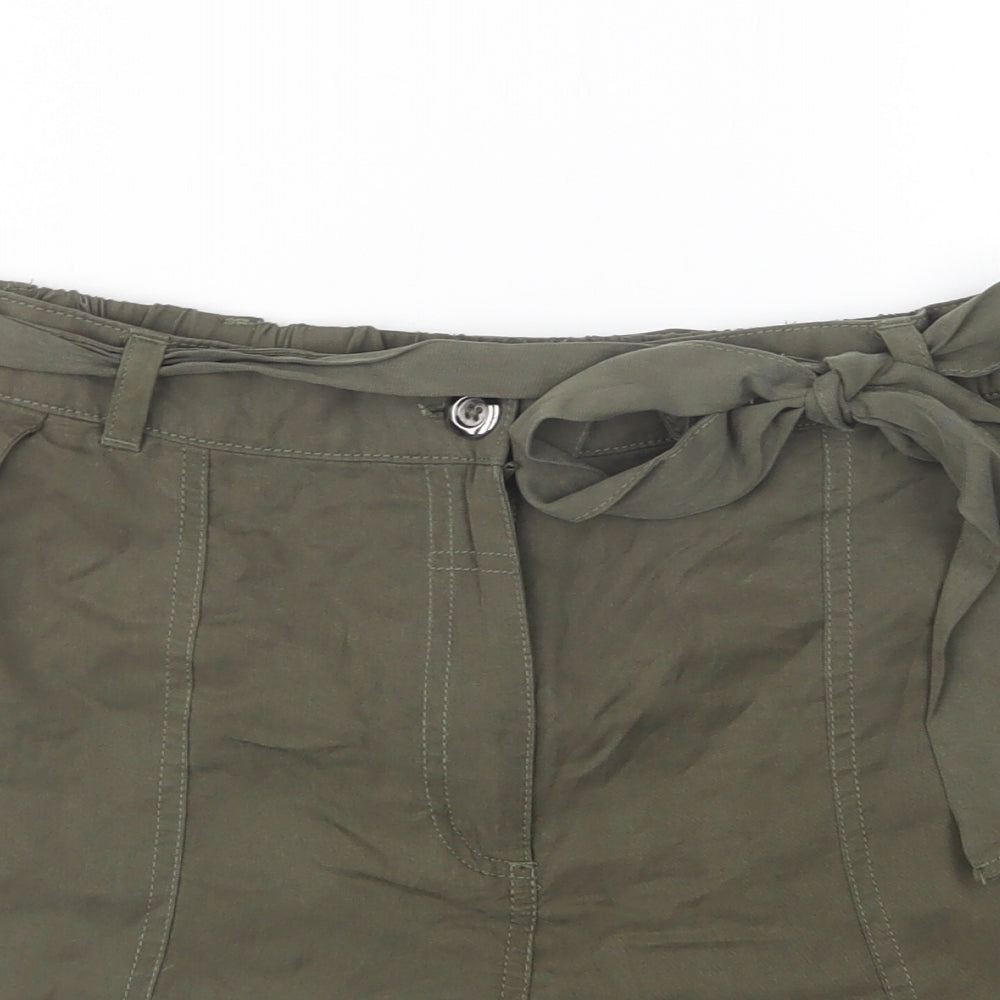 New Look  Womens Green  Lyocell Chino Shorts Size 12 L6 in Regular