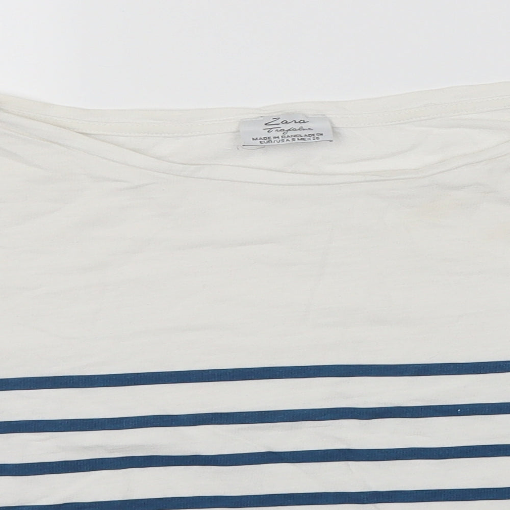 Preworn Womens White Striped  Basic T-Shirt  Round Neck