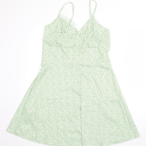 Preworn Womens Green Floral Polyester A-Line  Size L  V-Neck