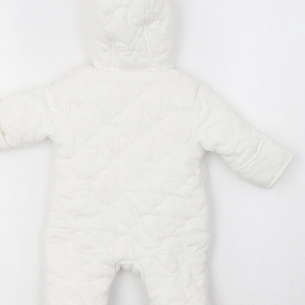 George Baby White    Snowsuit Size 0-3 Months   Snap