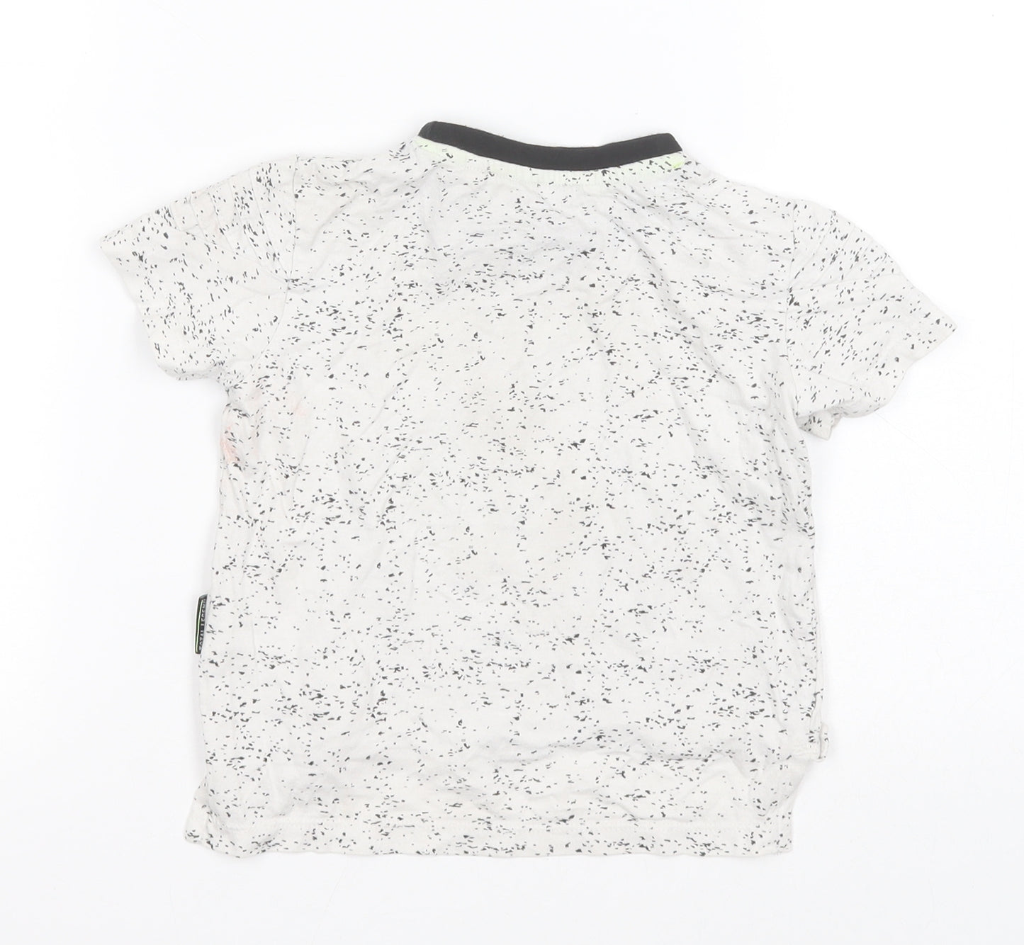 Primark Boys White Spotted Cotton Basic T-Shirt Size 18-24 Months Round Neck  - Legend