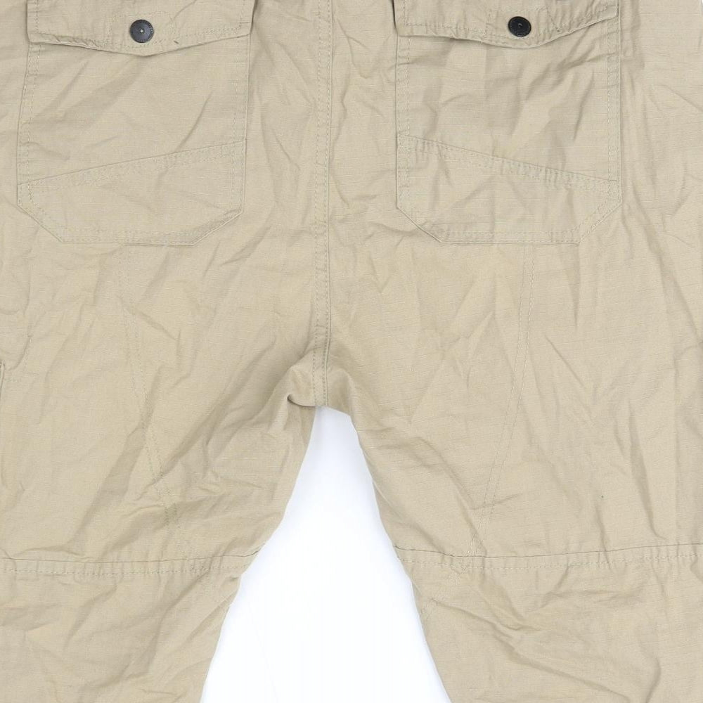 Pierre Cardin Mens Beige  Cotton Cargo Shorts Size 40 in  Regular