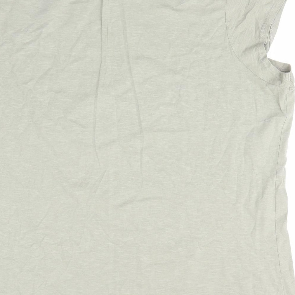 Papaya Womens Green  Cotton Basic T-Shirt Size 18 Round Neck - Willow Green with Sequinned Star