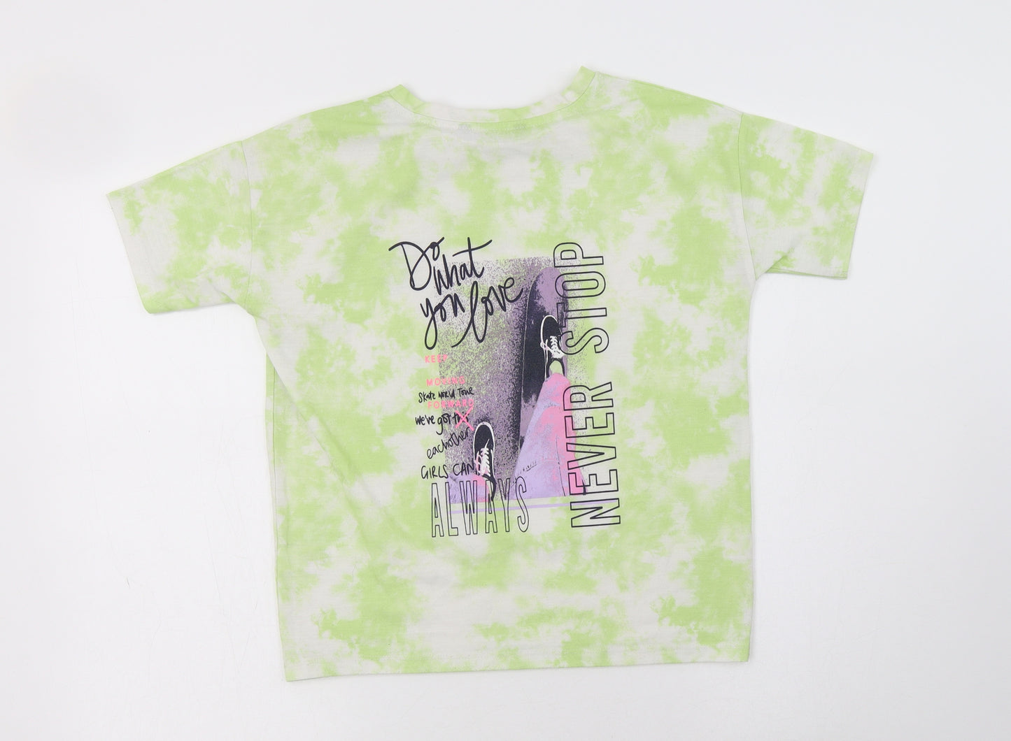 George Boys Green Batik Polyester Basic T-Shirt Size 6-7 Years Crew Neck