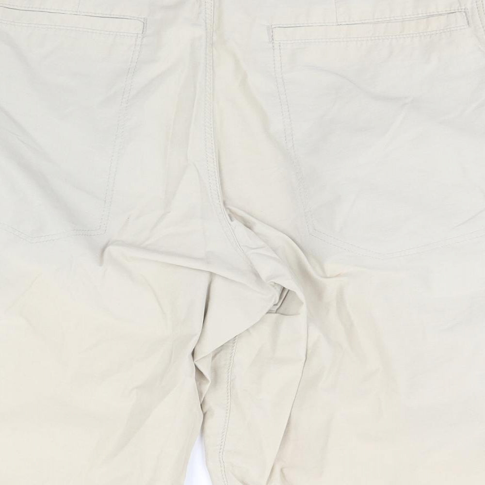 Marks and Spencer Mens Green  Cotton Cargo Shorts Size 36 in L12 in Regular