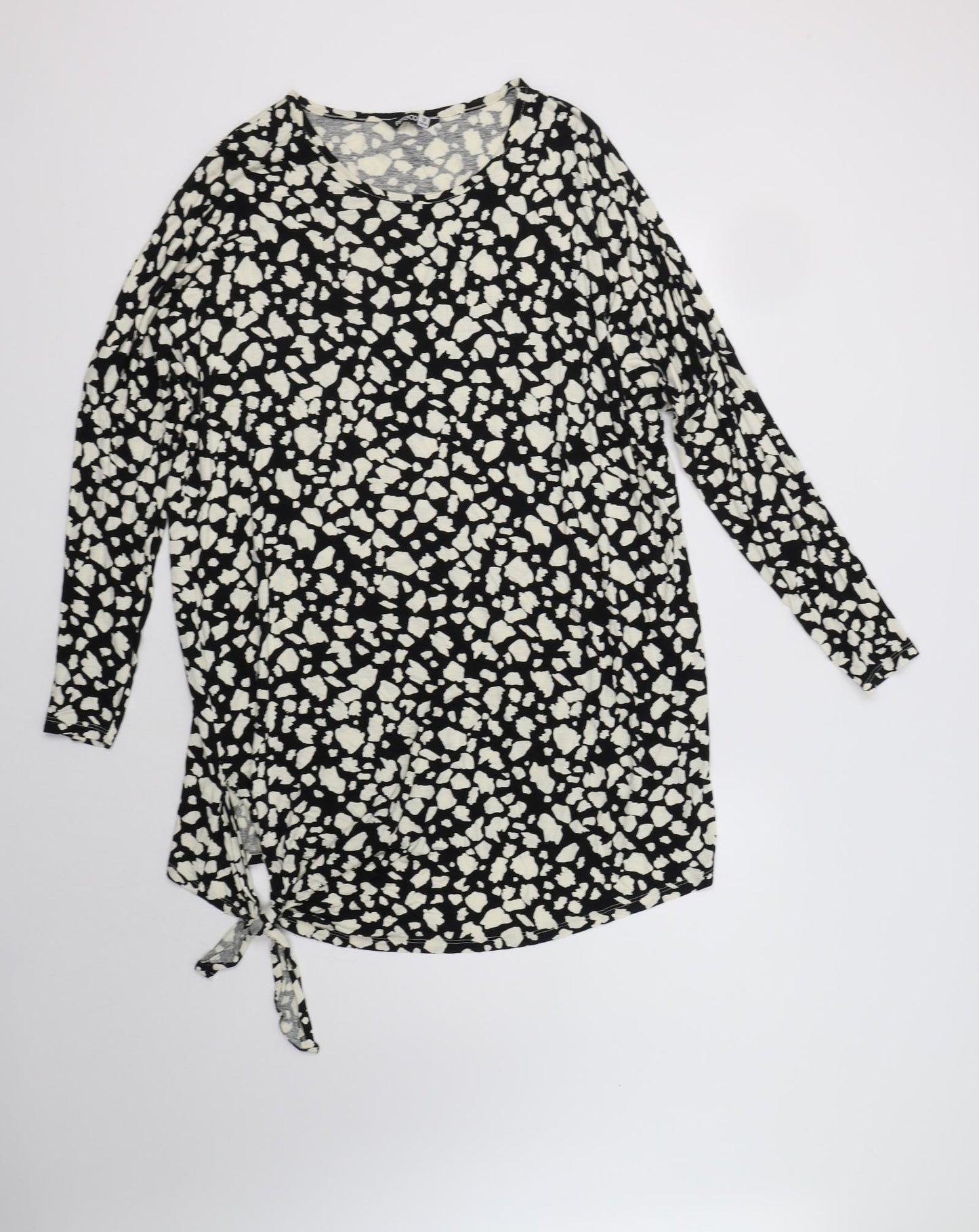 Pep & Womens Black Animal Print Viscose Tunic Blouse Size 18 Crew Neck
