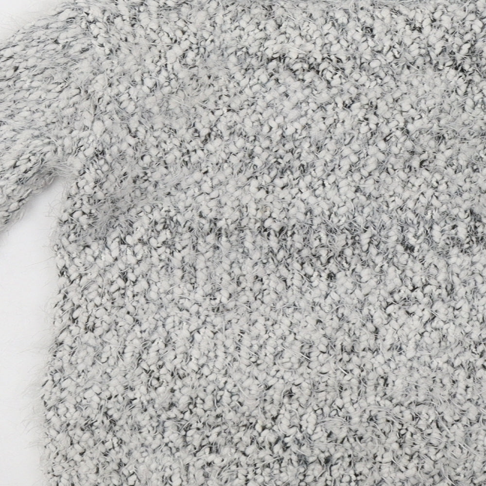 Primark Girls Grey Crew Neck   Pullover Jumper Size 4-5 Years