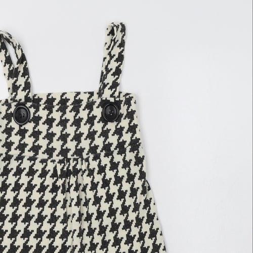 Preworn Womens Ivory Houndstooth Acrylic Pinafore/Dungaree Dress  Size S  Square Neck