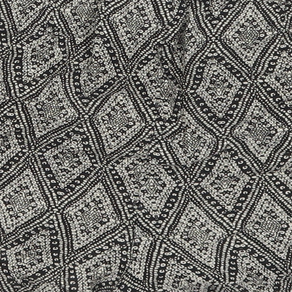 Atmosphere Womens Black Geometric Viscose Mom Shorts Size 14  Regular  - Beige