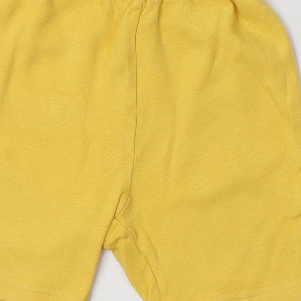 Preworn Baby Yellow Geometric Cotton Shorts Set Outfit/Set Size 12 Months  Button - Winnie The Pooh