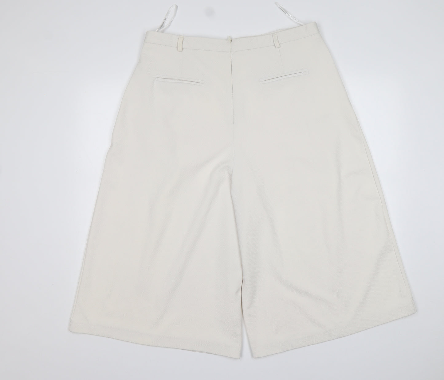 Atmosphere Womens White  Polyester Bermuda Shorts Size 16 L18 in Regular