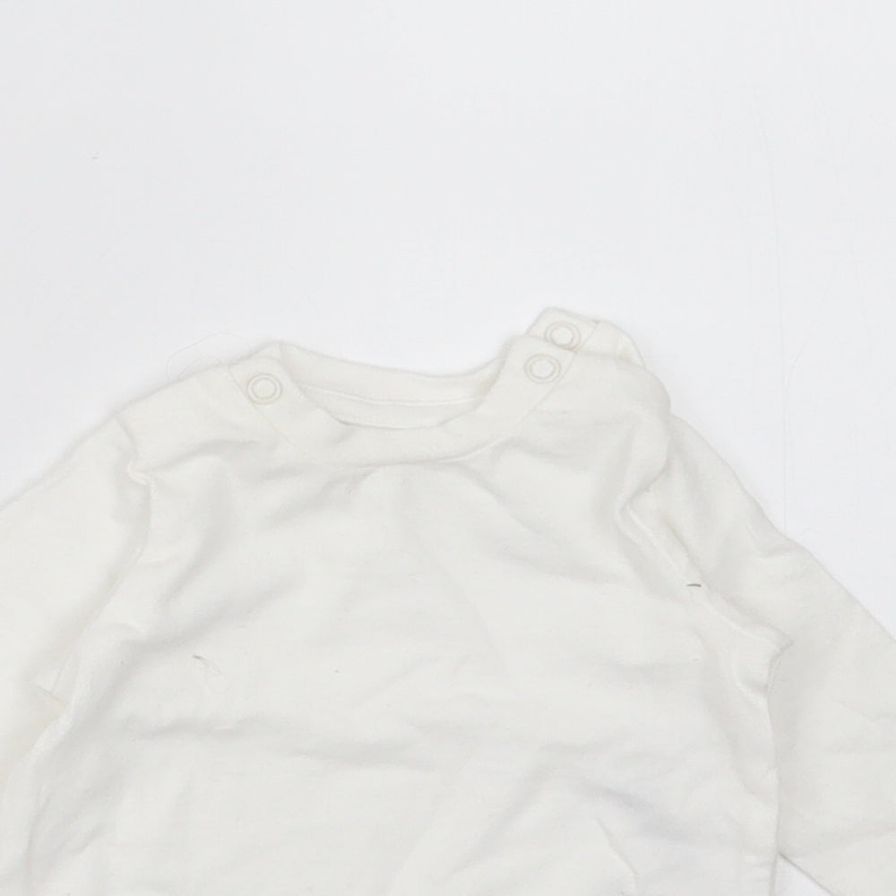 Disney Baby Baby White  Cotton Basic T-Shirt Size Newborn Round Neck