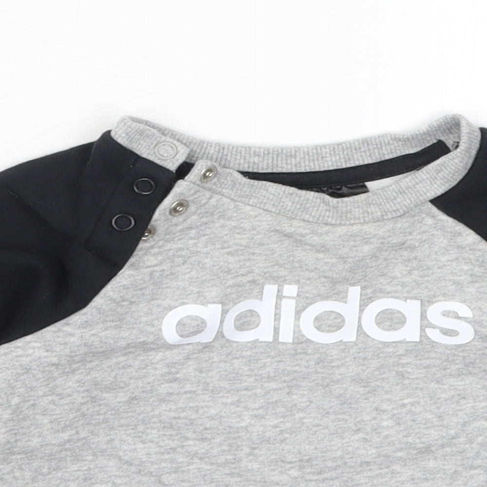 adidas Boys Grey  Cotton Basic T-Shirt Size 6-9 Months Crew Neck Pullover