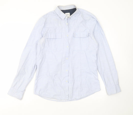 Front view of Burton men’s blue cotton button-up, size M, collared button