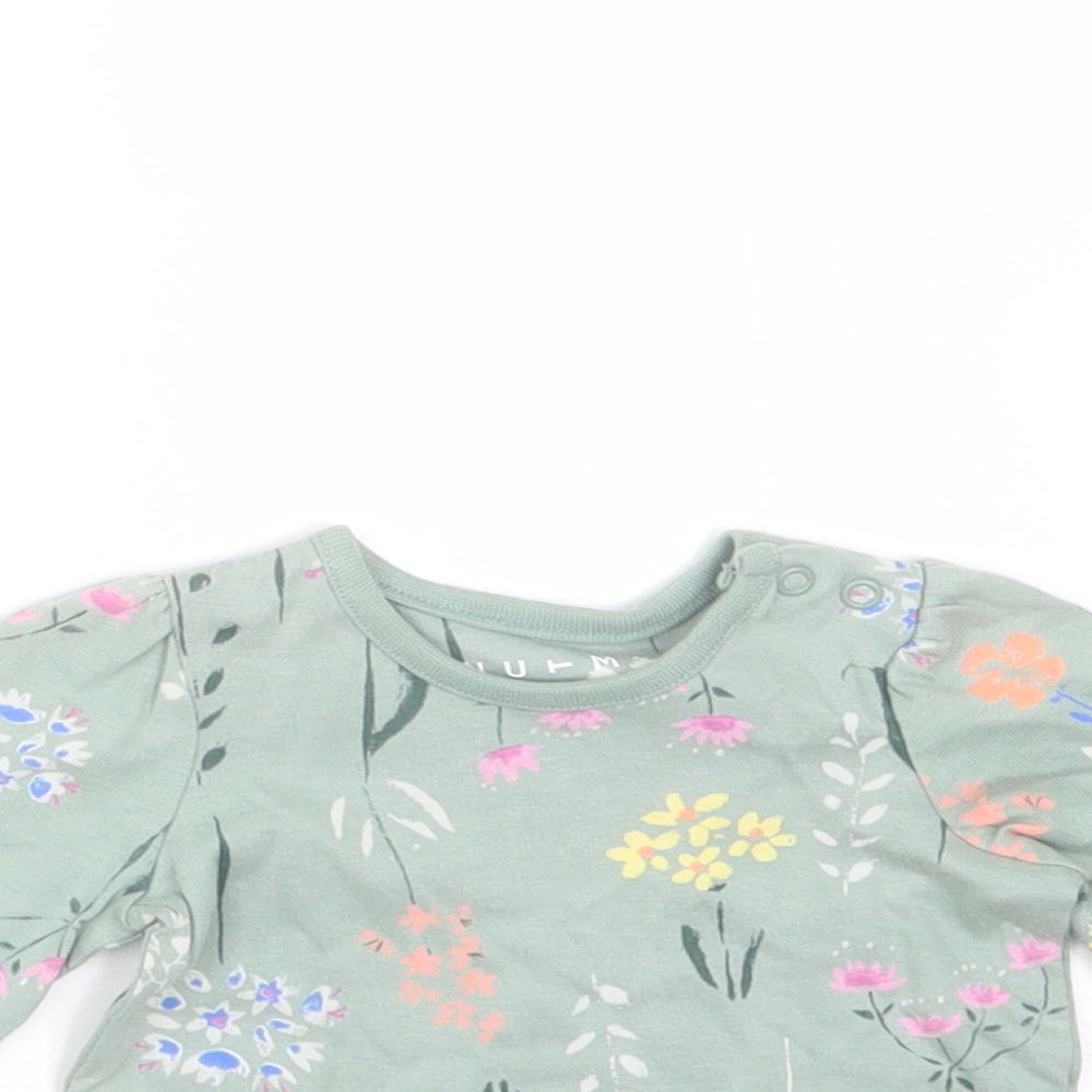Nutmeg Girls Green Floral Cotton Basic T-Shirt Size Newborn Round Neck