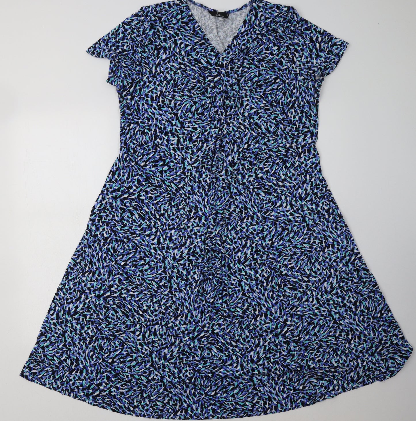 bm  Womens Blue Geometric Viscose A-Line  Size 18  V-Neck Pullover