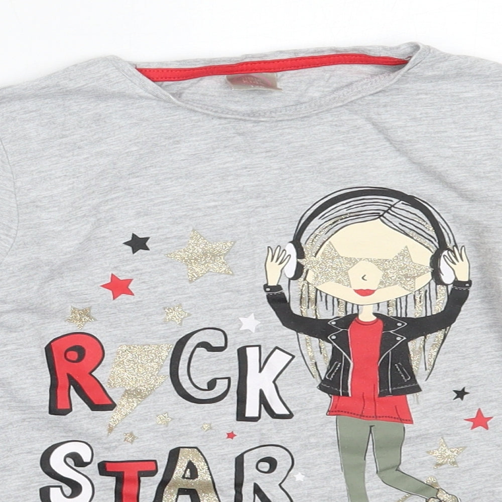 Preworn Girls Grey  Cotton Basic T-Shirt Size 8 Years Round Neck