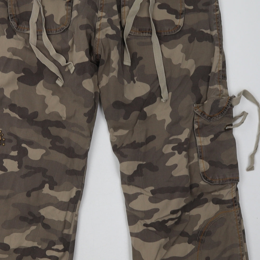 cfluk Womens Green Camouflage Cotton Cropped Trousers Size 12 L24 in Regular Button