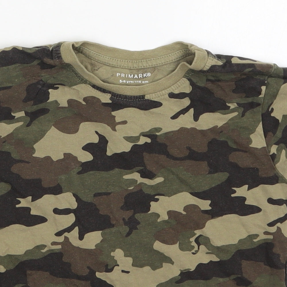 Primark Boys Green Camouflage Cotton Basic T-Shirt Size 5-6 Years Crew Neck Pullover