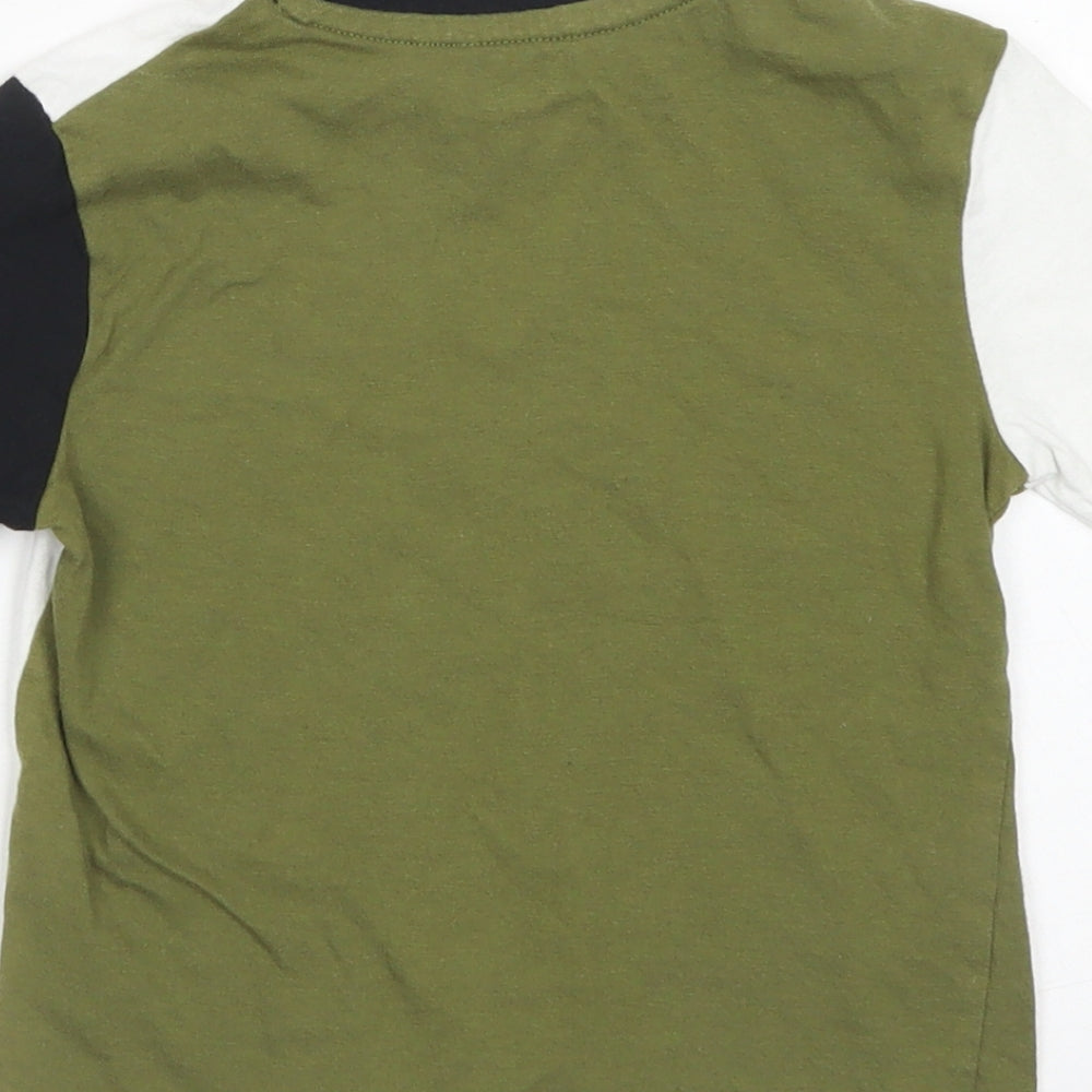 Studio Boys Green Colourblock Cotton Basic T-Shirt Size 12-18 Months Crew Neck  - Little Legend