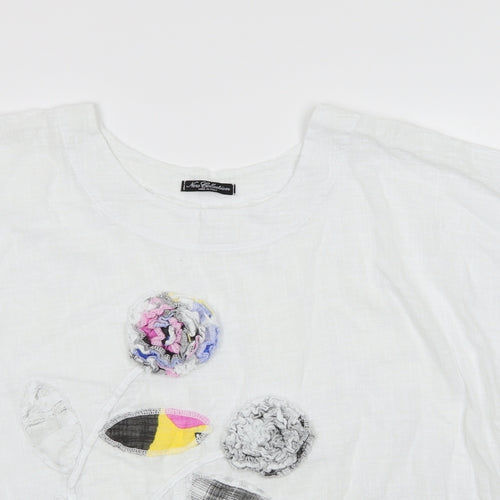 New Collection Womens White Floral Cotton Basic Blouse Size M Round Neck