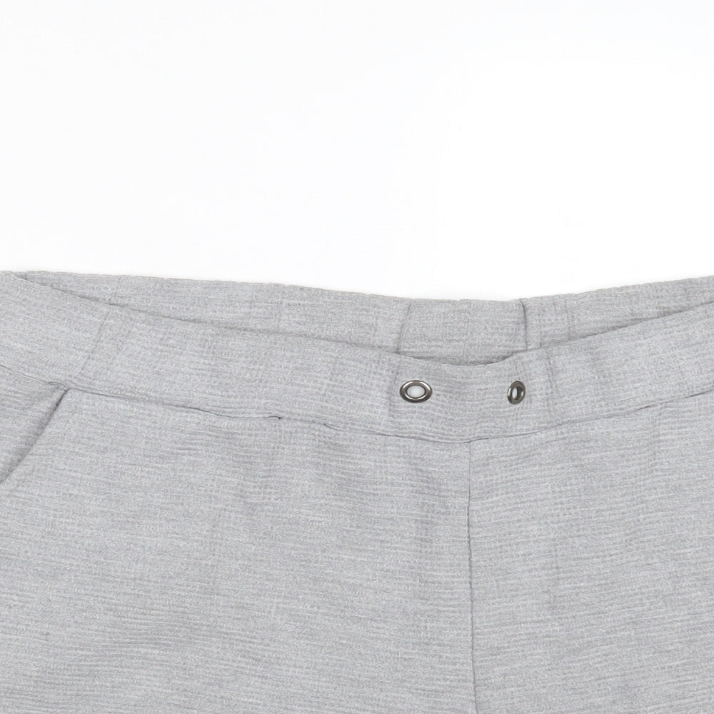 Boohoo Womens Grey  Polyester Blend Hot Pants Shorts Size 14  Regular