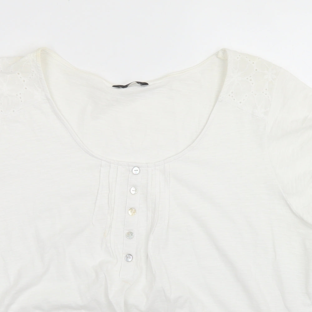M&Co Womens White  Cotton Basic T-Shirt Size 16 Round Neck