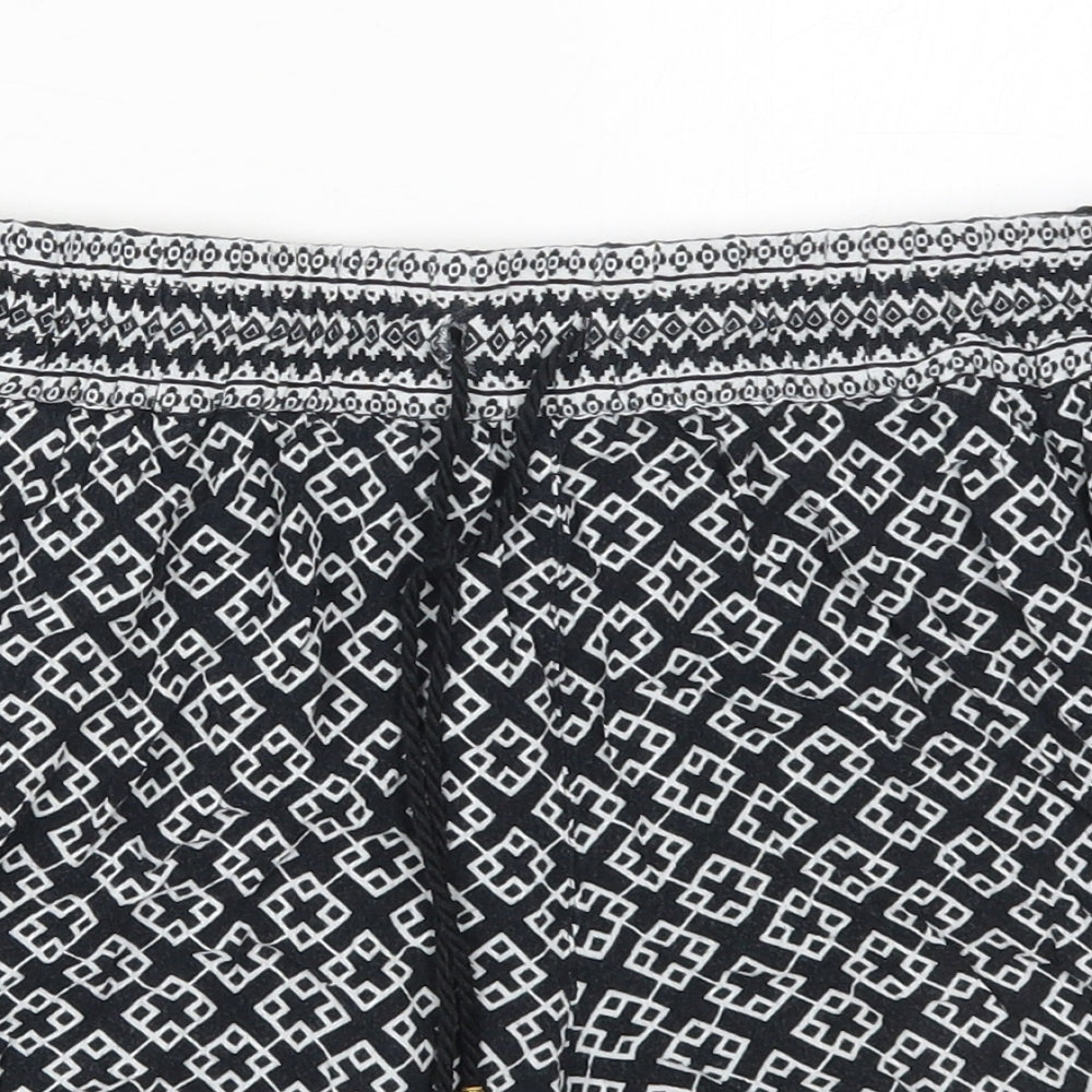 F&F Womens Black Geometric Viscose Mom Shorts Size 12  Regular Drawstring