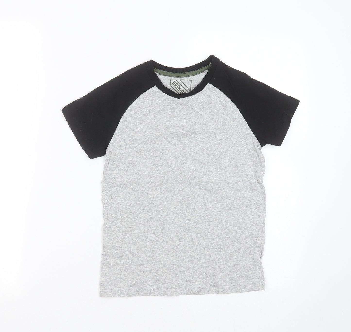 Matalan Boys Grey  Cotton Basic T-Shirt Size 8 Years Round Neck