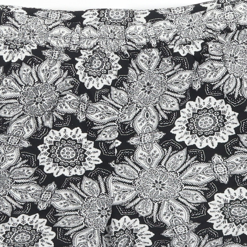 Peacocks Womens Black Floral Viscose Mom Shorts Size 14  Regular