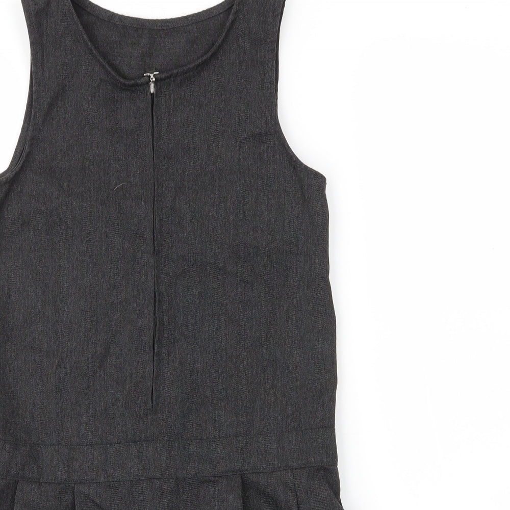 F&F Girls Grey  Viscose Pinafore/Dungaree Dress  Size 8 Years  Round Neck Zip